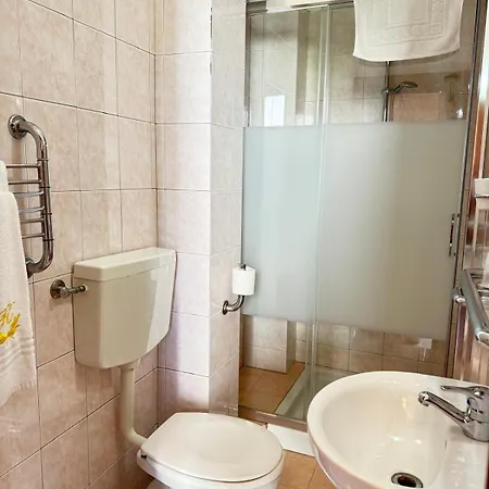 Le Querce 2* מילאנו