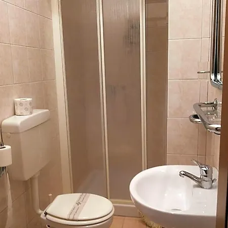 Le Querce Szálloda 2*